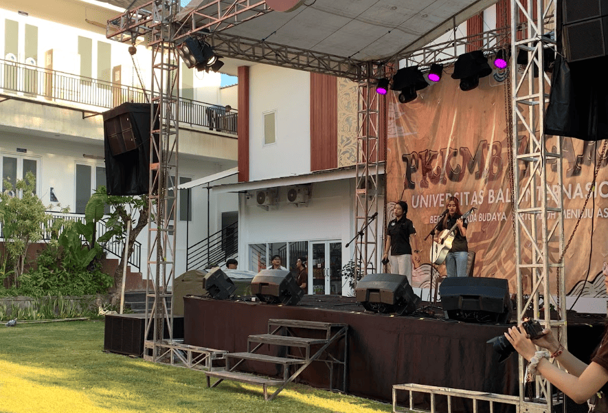 Orasi dari UKM Musik